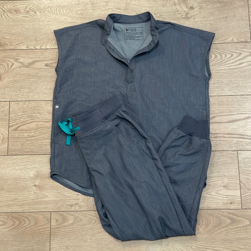 Figs scrubs